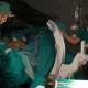 Doctores cirugía de la obesidad en quirófano de clínica Delgado y Asociados